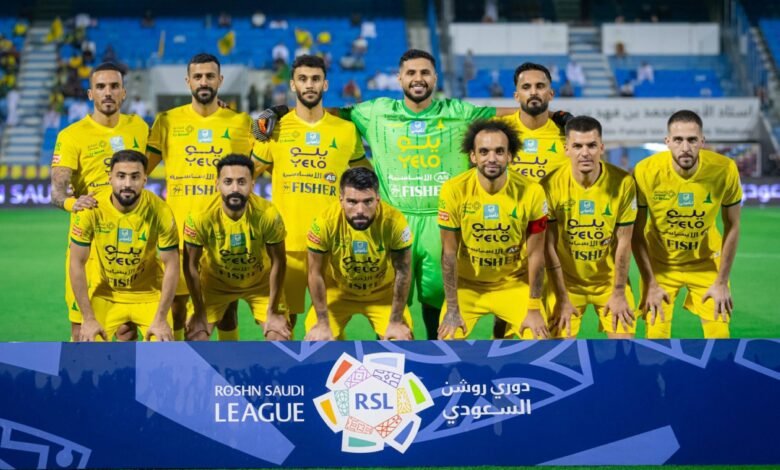 الخليج ضد الأخدود