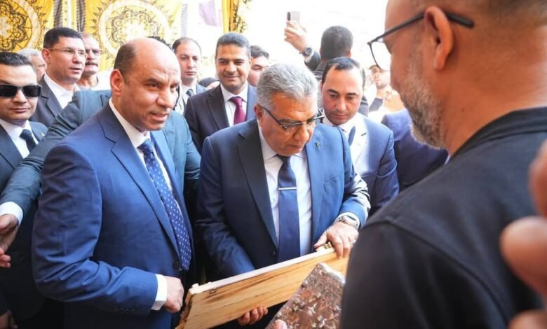 وزير العمل ومحافظ الدقهلية